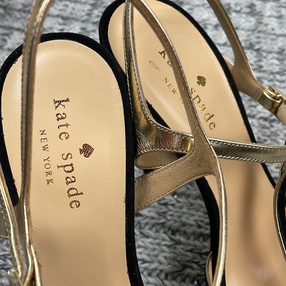 KATE SPADE ♠️ Black Gold Rosie Sandals Heels 8 - Picture 12 of 16